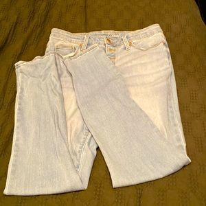 Universal Thread Hi Rise Skinny Light wash blue jeans